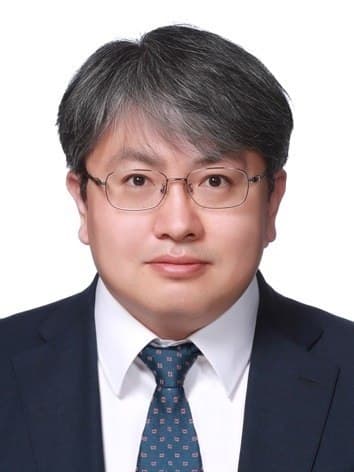 Yunsik Kim